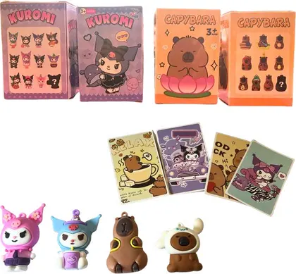 Llavero con carta coleccionable personajes